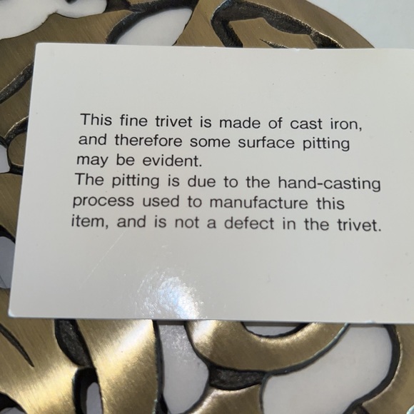 Avon Cast Iron Holly Joy Trivet In Original Box Vintage - Picture 5 of 6